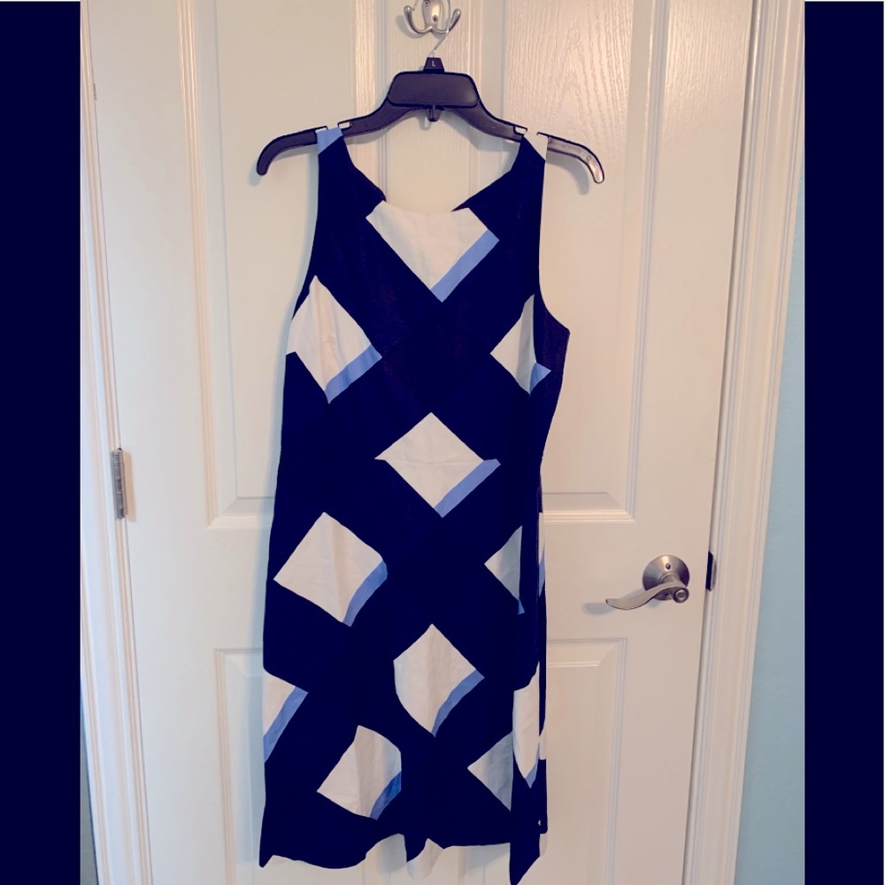 Ann Taylor, adorable dress for spring or summer